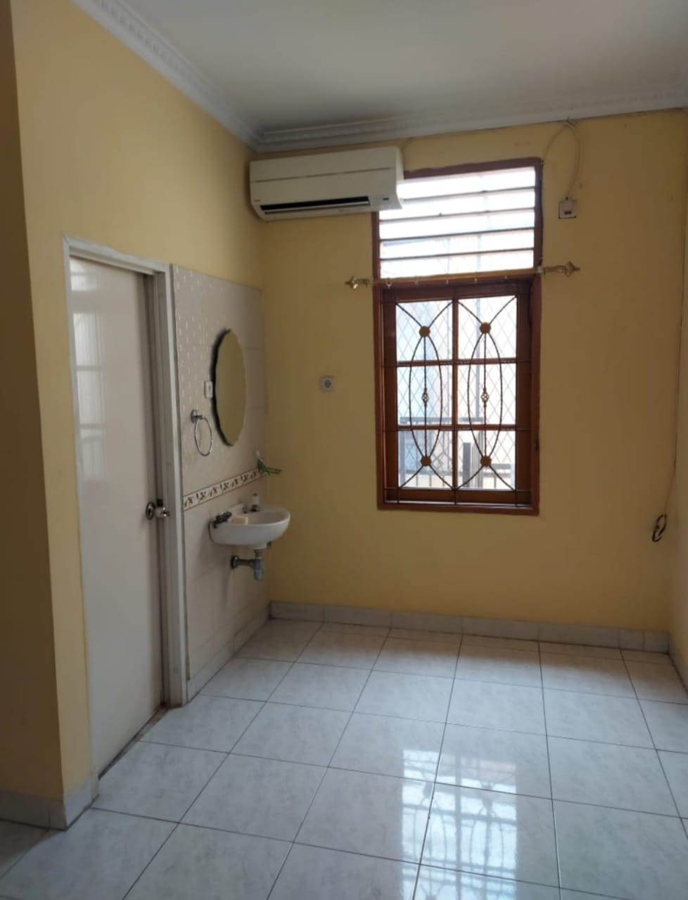 Rumah Dijual di Cluster Meadow Green Lippo Cikarang